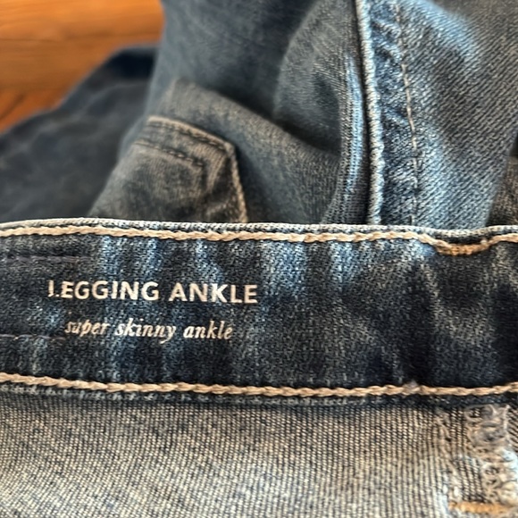 AG-ED DENIM LEGGING SUPER SKINNY ANKLE. SIZE 23. NWOT MEDIUM WASH. - Picture 10 of 13